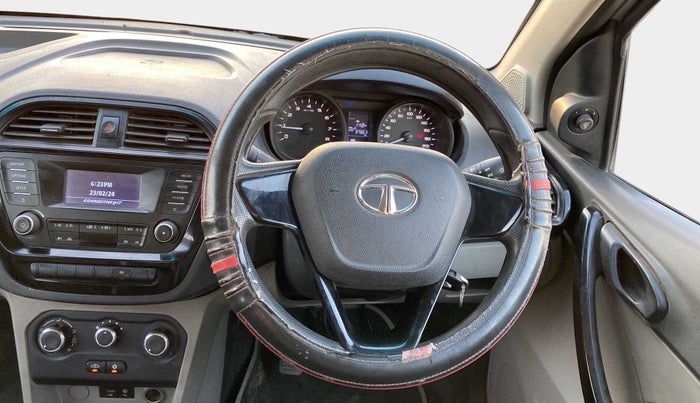 2018 Tata Tiago XT PETROL, CNG, Manual, 97,854 km, Steering Wheel Close Up