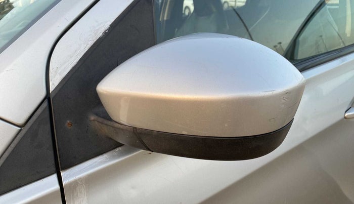 2018 Tata Tiago XT PETROL, CNG, Manual, 97,854 km, Left rear-view mirror - ORVM knob broken and not working