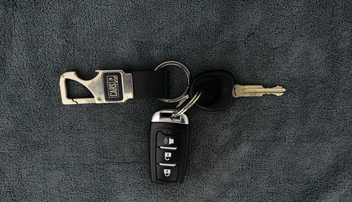 2013 Hyundai Eon D-LITE+, Petrol, Manual, 24,232 km, Key Close Up