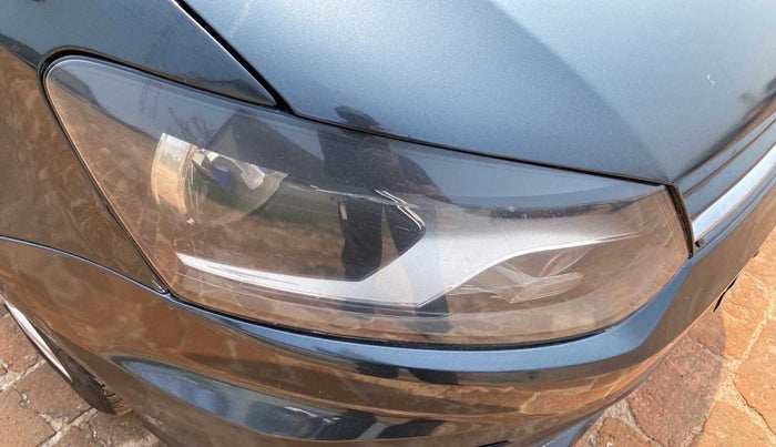 2017 Volkswagen Ameo COMFORTLINE 1.2L, Petrol, Manual, 89,489 km, Right headlight - Minor scratches