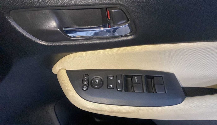2022 Honda City 1.5L I-DTEC V, Diesel, Manual, 33,844 km, Driver Side Door Panels Control