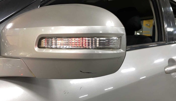 2012 Maruti Swift VDI, Diesel, Manual, 1,14,759 km, Left rear-view mirror - Indicator light not working
