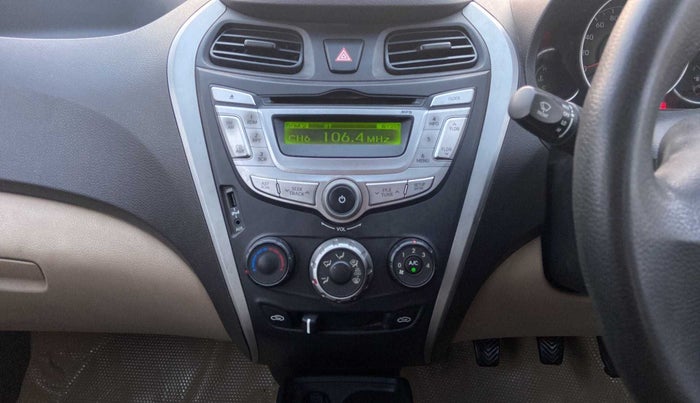 2011 Hyundai Eon MAGNA, Petrol, Manual, 71,895 km, Infotainment system - Rear speakers missing / not working