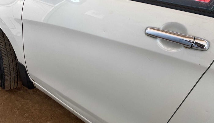 2016 Maruti Celerio ZXI AMT, Petrol, Automatic, 70,014 km, Front passenger door - Slightly dented