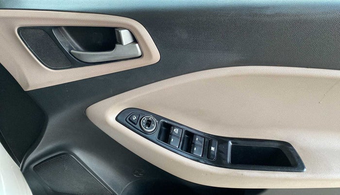 2019 Hyundai Elite i20 SPORTZ PLUS 1.2, Petrol, Manual, 41,781 km, Driver Side Door Panels Control