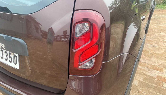 2019 Renault Duster RXS PETROL, Petrol, Manual, 21,114 km, Right tail light - Minor scratches