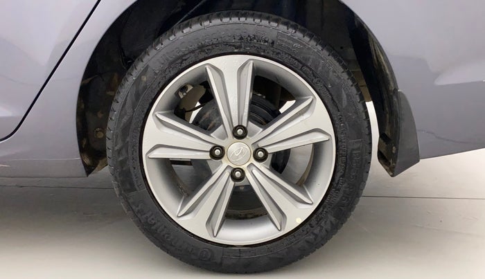2018 Hyundai Verna 1.6 VTVT SX O, Petrol, Manual, 76,594 km, Left Rear Wheel