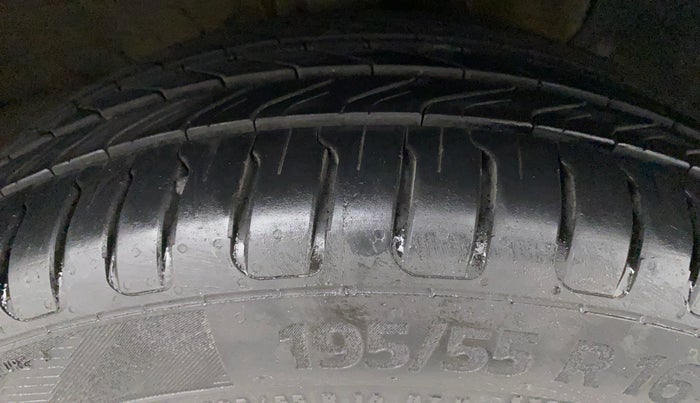 2018 Hyundai Verna 1.6 VTVT SX O, Petrol, Manual, 76,594 km, Right Front Tyre Tread
