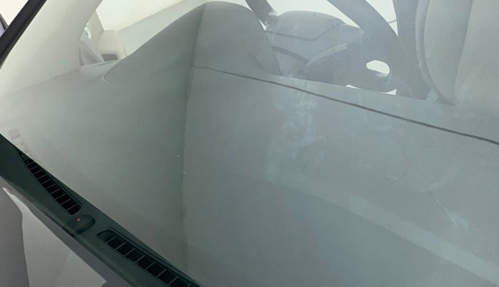 2018 Hyundai Verna 1.6 VTVT SX O, Petrol, Manual, 76,594 km, Front windshield - Minor spot on windshield