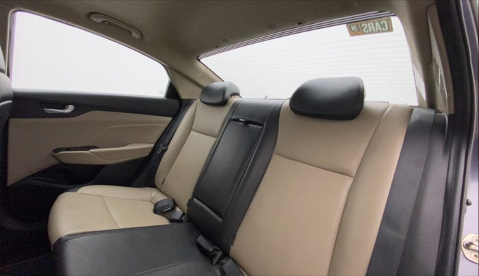 2018 Hyundai Verna 1.6 VTVT SX O, Petrol, Manual, 76,594 km, Right Side Rear Door Cabin