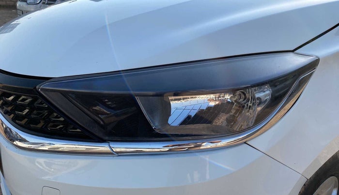 2021 Tata Tiago XT (O) PETROL, Petrol, Manual, 8,833 km, Left headlight - Minor scratches