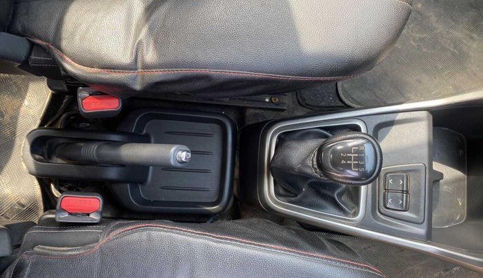 2020 Datsun Redi Go T (O), Petrol, Manual, 32,777 km, Gear Lever