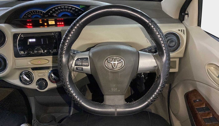 2013 Toyota Etios Liva V, Petrol, Manual, 75,671 km, Steering Wheel Close Up