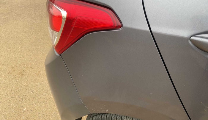2015 Hyundai Grand i10 SPORTZ 1.2 KAPPA VTVT, Petrol, Manual, 42,322 km, Right quarter panel - Minor scratches