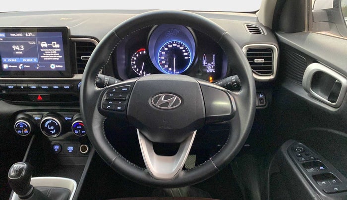 2021 Hyundai VENUE S+ 1.2, Petrol, Manual, 32,964 km, Steering Wheel Close Up