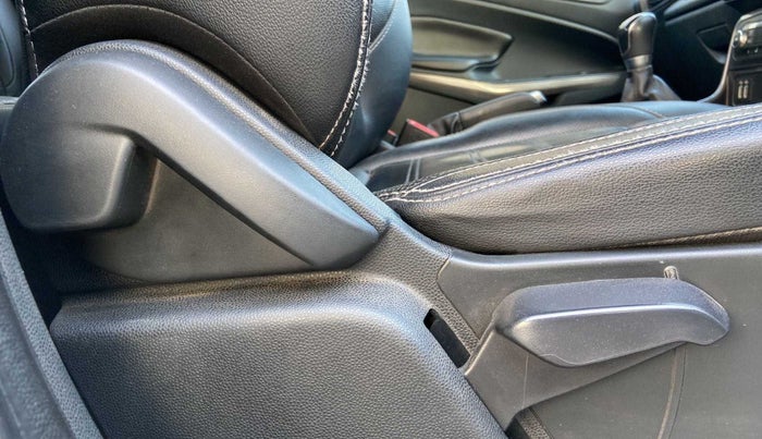 2019 Ford Ecosport TITANIUM + 1.5L DIESEL, Diesel, Manual, 1,11,068 km, Driver Side Adjustment Panel