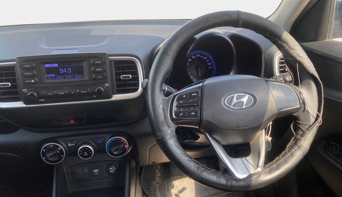 2019 Hyundai VENUE S 1.0 TURBO MT, Petrol, Manual, 71,763 km, Steering wheel - Steering cover is minor torn