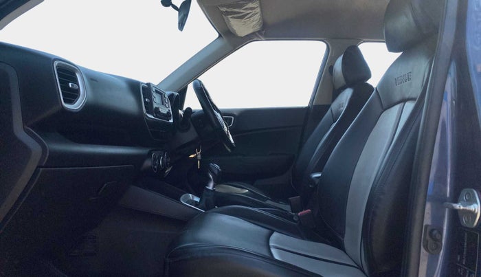 2019 Hyundai VENUE S 1.0 TURBO MT, Petrol, Manual, 71,763 km, Right Side Front Door Cabin