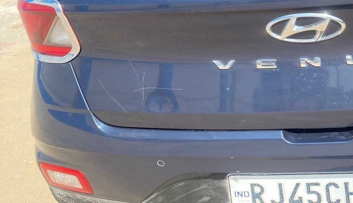 2019 Hyundai VENUE S 1.0 TURBO MT, Petrol, Manual, 71,763 km, Dicky (Boot door) - Slightly dented