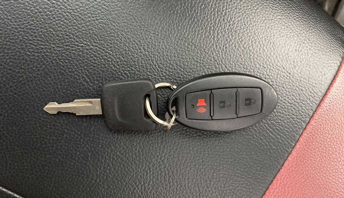 2016 Datsun Redi Go T (O), Petrol, Manual, 53,676 km, Lock system - Remote key not functional