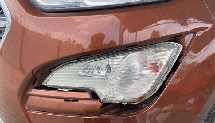 2019 Ford Ecosport TITANIUM + 1.5L DIESEL, Diesel, Manual, 1,10,652 km, Left fog light - Cover missing