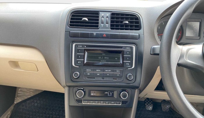 2015 Volkswagen Vento COMFORTLINE 1.6, Petrol, Manual, 23,808 km, Air Conditioner