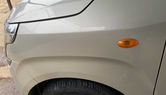 2019 Maruti New Wagon-R VXI 1.2 AMT, Petrol, Automatic, 27,065 km, Left fender - Minor scratches
