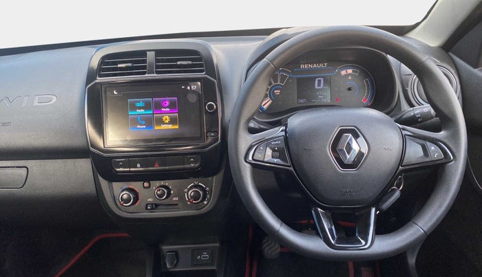 2023 Renault Kwid RXT 1.0, Petrol, Manual, 467 km, Steering Wheel Close Up