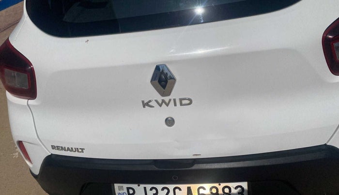 2020 Renault Kwid RXT 0.8, Petrol, Manual, 48,542 km, Dicky (Boot door) - Slightly dented