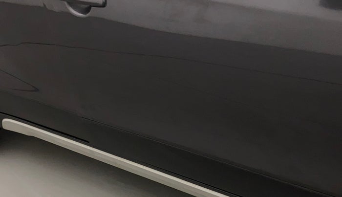 2017 Maruti S Cross ZETA 1.3, Diesel, Manual, 85,432 km, Driver-side door - Slightly dented