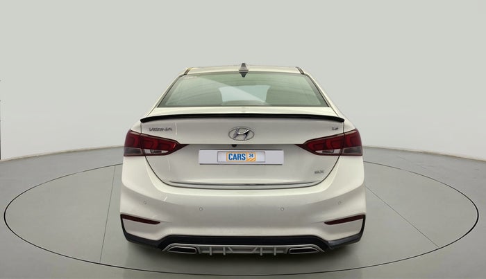 2018 Hyundai Verna 1.6 VTVT SX (O) AT, Petrol, Automatic, 43,293 km, Back/Rear