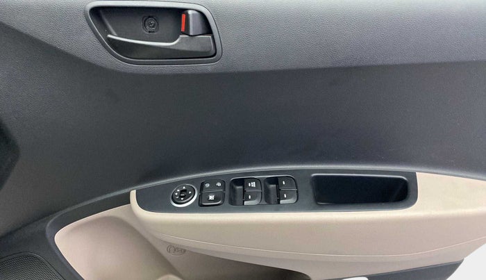 2016 Hyundai Grand i10 MAGNA 1.2 KAPPA VTVT, Petrol, Manual, 31,966 km, Driver Side Door Panels Control