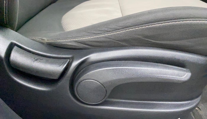 2019 Hyundai Creta SX 1.6 DIESEL, Diesel, Manual, 56,326 km, Driver Side Adjustment Panel