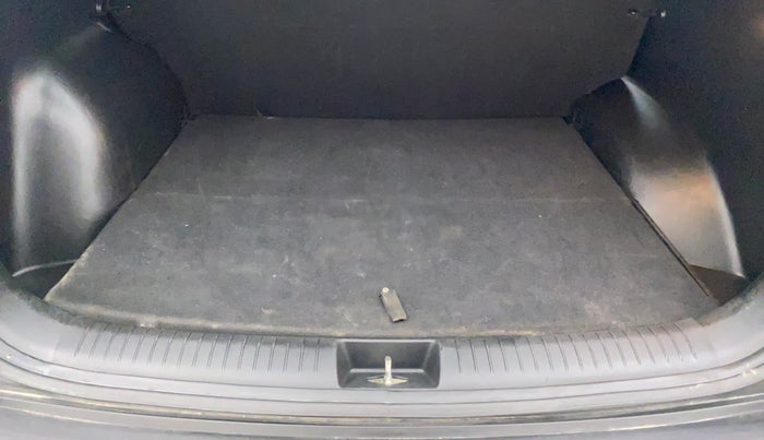 2019 Hyundai Creta SX 1.6 DIESEL, Diesel, Manual, 56,326 km, Boot Inside
