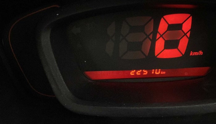 2016 Renault Kwid RXT 0.8, Petrol, Manual, 22,628 km, Odometer Image
