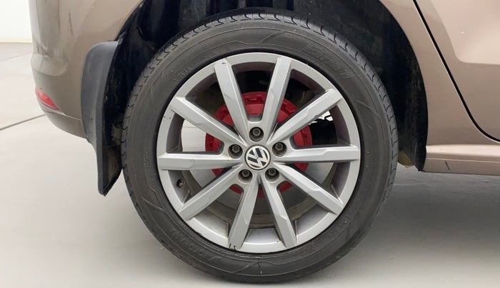 2016 Volkswagen Polo HIGHLINE1.2L, Petrol, Manual, 92,250 km, Right Rear Wheel