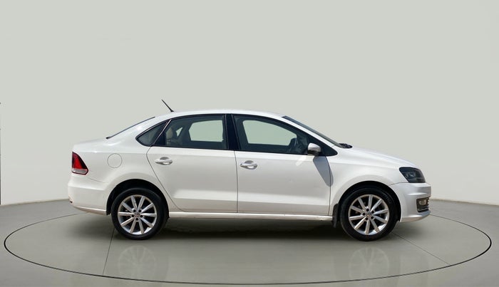 2017 Volkswagen Vento HIGHLINE PLUS 1.5 AT 16 ALLOY, Diesel, Automatic, 96,611 km, Right Side