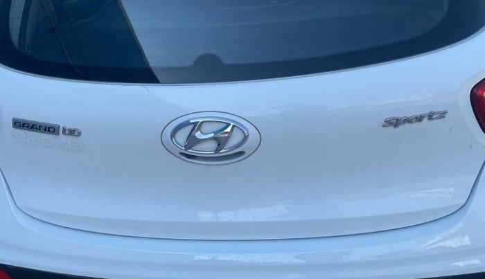 2018 Hyundai Grand i10 SPORTZ 1.2 KAPPA VTVT, Petrol, Manual, 40,832 km, Dicky (Boot door) - Jack/Tool not available