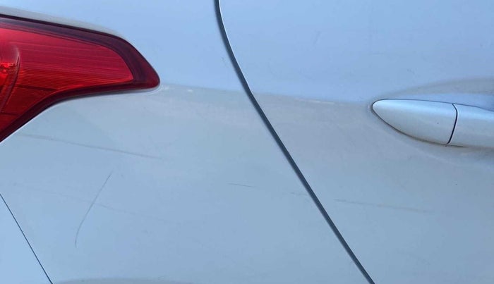 2018 Hyundai Grand i10 SPORTZ 1.2 KAPPA VTVT, Petrol, Manual, 40,832 km, Right quarter panel - Slightly dented