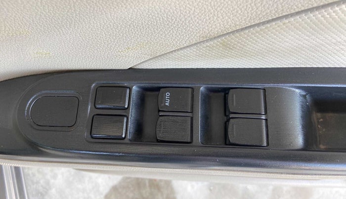 2018 Maruti Celerio VXI AMT (O), Petrol, Automatic, 92,990 km, Right front window switch / handle - Child Switch not working for windows