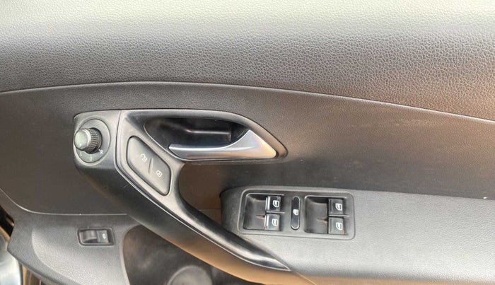 2016 Volkswagen Vento COMFORTLINE 1.5 AT, Diesel, Automatic, 75,584 km, Driver Side Door Panels Control