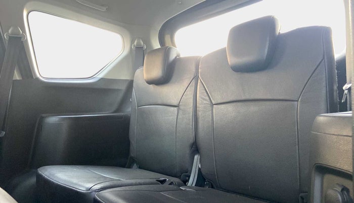 2019 Maruti XL6 ALPHA AT, Petrol, Automatic, 42,365 km, Third Seat Row ( optional )