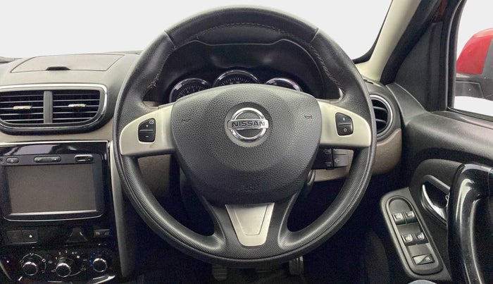 2017 Nissan Terrano XV D THP PREMIUM 110 PS, Diesel, Manual, 1,02,196 km, Steering Wheel Close Up