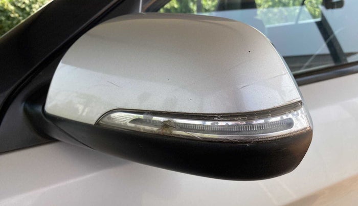 2016 Hyundai Creta SX (O) 1.6 DIESEL, Diesel, Manual, 61,840 km, Left rear-view mirror - Indicator light has minor damage