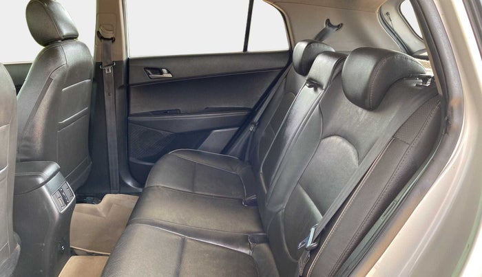 2016 Hyundai Creta SX (O) 1.6 DIESEL, Diesel, Manual, 61,840 km, Right Side Rear Door Cabin