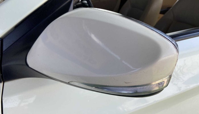 2012 Hyundai Verna FLUIDIC 1.6 CRDI EX, Diesel, Manual, 96,687 km, Left rear-view mirror - Indicator light not working