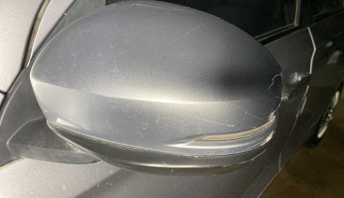 2020 Honda Amaze 1.5L I-DTEC S, Diesel, Manual, 45,408 km, Left rear-view mirror - Cover has minor damage