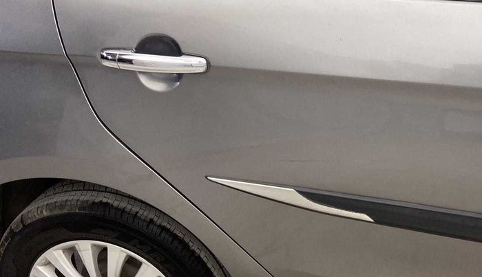 2017 Maruti Ciaz ZETA 1.4  AT PETROL, Petrol, Automatic, 62,898 km, Right rear door - Minor scratches
