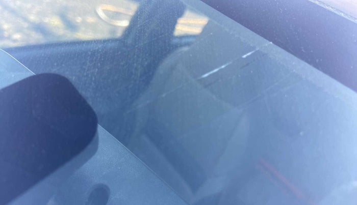2017 Datsun Redi Go T (O), Petrol, Manual, 75,695 km, Front windshield - Minor spot on windshield