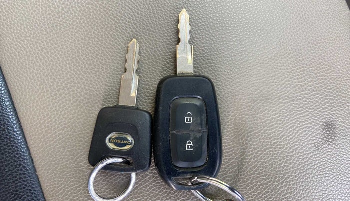 2017 Datsun Redi Go T (O), Petrol, Manual, 75,695 km, Lock system - Central lock not working